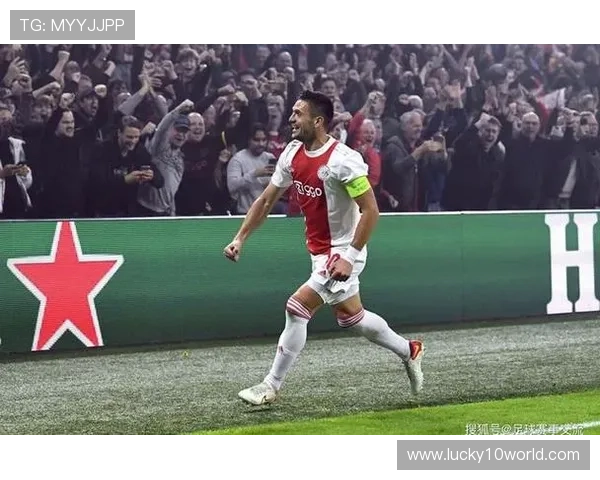 奥林匹亚科斯2-1力克阿贾克斯，希腊球队附加赛在即